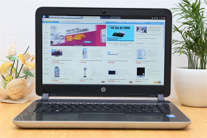 Laptop HP Pavilion 14 v022TU 34034G50W8