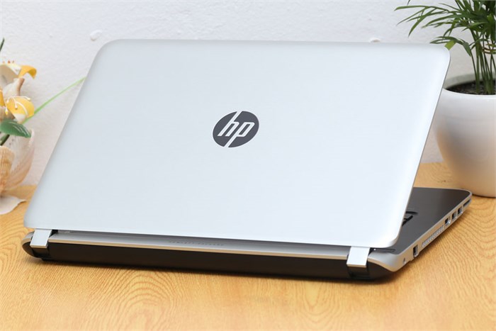 Laptop HP Pavilion 14 v022TU 34034G50W8