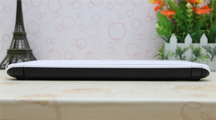 Laptop HP Pavilion 14 v023TU 34034G50W8