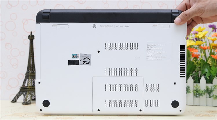 Laptop HP Pavilion 14 v023TU 34034G50W8