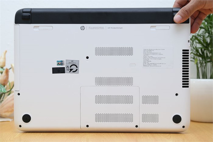 Laptop HP Pavilion 14 v023TU 34034G50W8