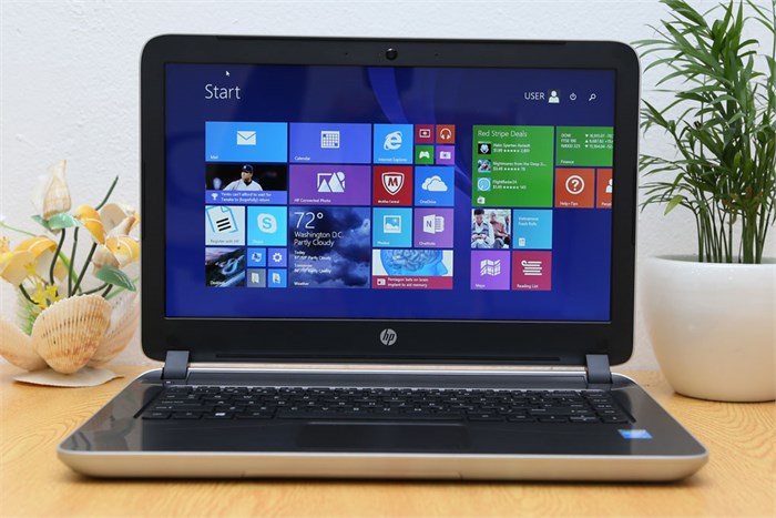 Laptop HP Pavilion 14 v024TU 54214G50W8