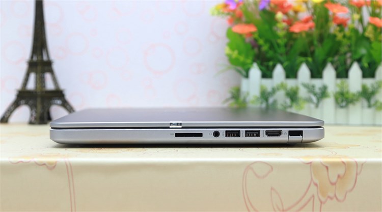 Laptop Dell Inspiron 7537 54216G50G