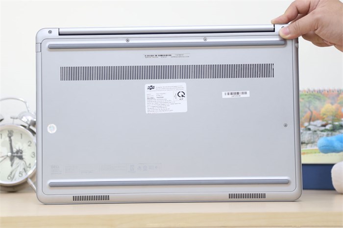 Laptop Dell Inspiron 7537 54216G50G Màu Bạc