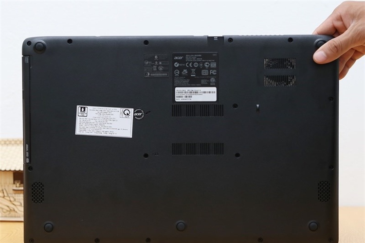 Laptop Acer Aspire ES1 511 Celeron N2930/2G/500G/Win8.1 Màu Đen