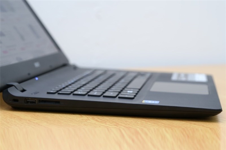 Laptop Acer Aspire ES1 511 Celeron N2930/2G/500G/Win8.1 Màu Đen