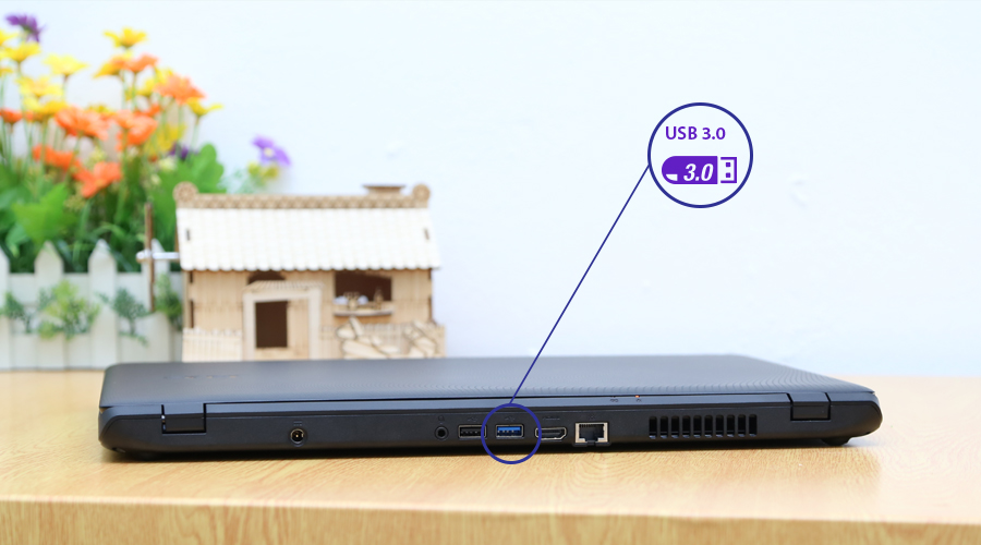 <p>Di chuyển dữ liệu giữa m&aacute;y t&iacute;nh&nbsp;v&agrave; c&aacute;c thiết bị kh&aacute;c một c&aacute;ch nhanh ch&oacute;ng với USB chuẩn 3.0 SuperSpeed. USB 3.0 cho tốc độ sao ch&eacute;p nhanh gấp 10 USB chuẩn 2.0</p>