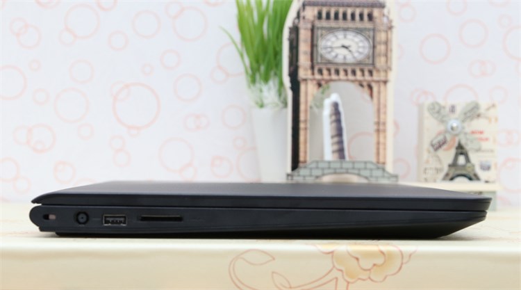 Laptop Dell Inspiron 5542 34004G50