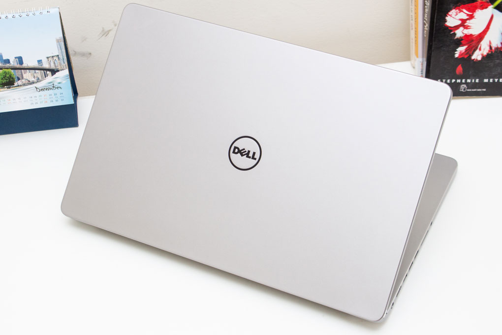 Laptop Dell Inspiron 7737 745116G1TGW8T Màu Bạc