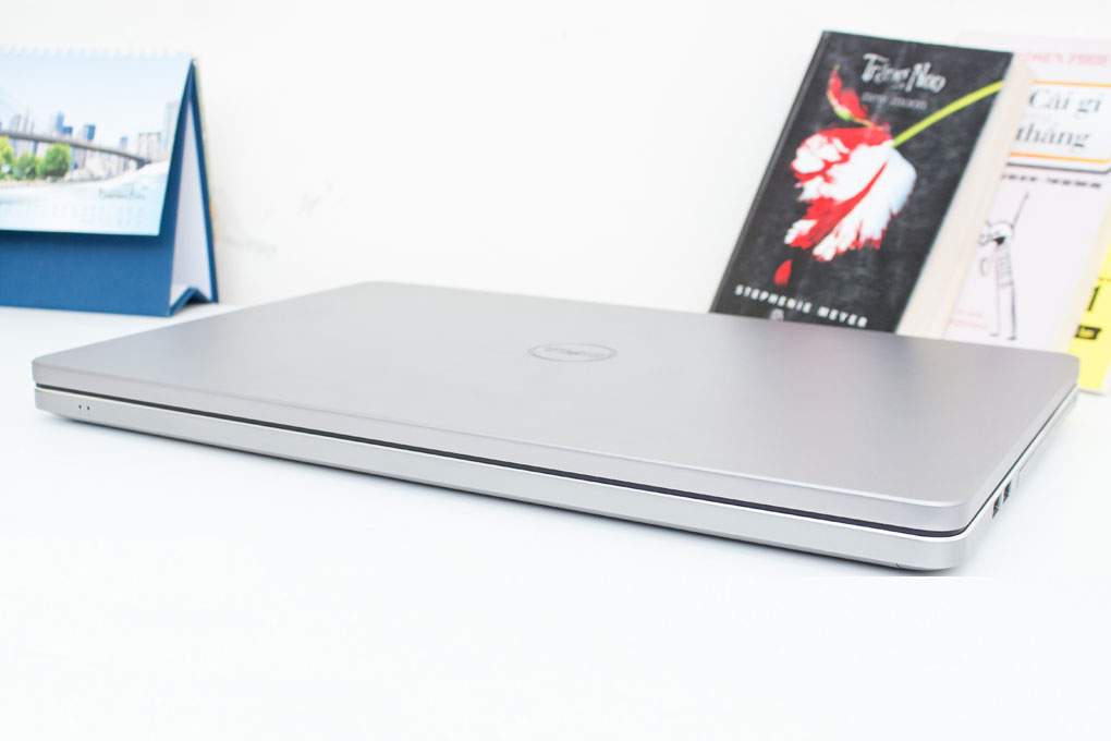 Laptop Dell Inspiron 7737 745116G1TGW8T Màu Bạc