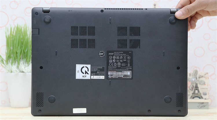 Laptop Acer Aspire V3 371 34034G50Dn Màu Xám