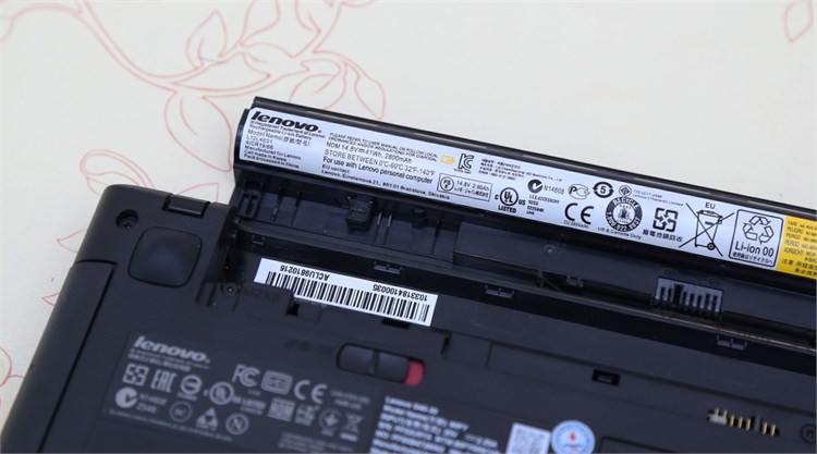 Laptop Lenovo G4030 23532G50W8 (80FY009CVN) Màu Đen