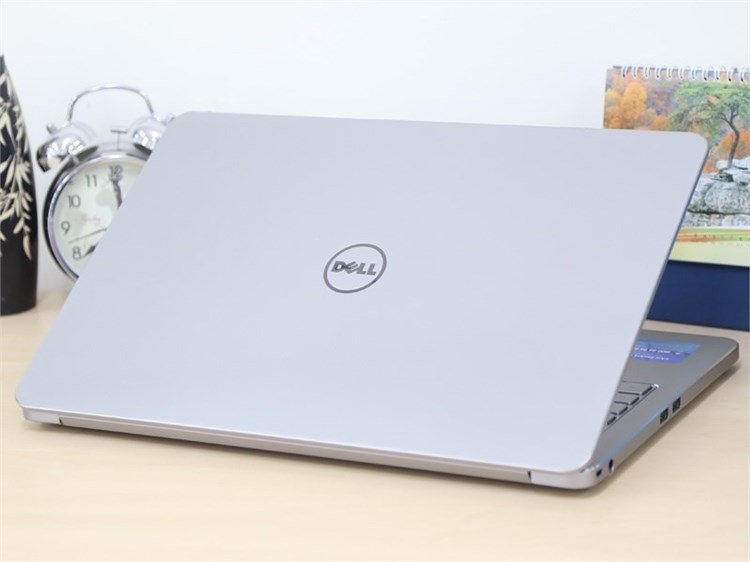 Laptop Dell Inspiron 7537 75418G1TGW8 Màu Bạc