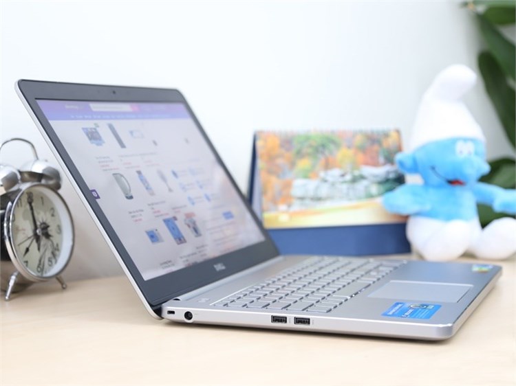 Laptop Dell Inspiron 7537 75418G1TGW8 Màu Bạc