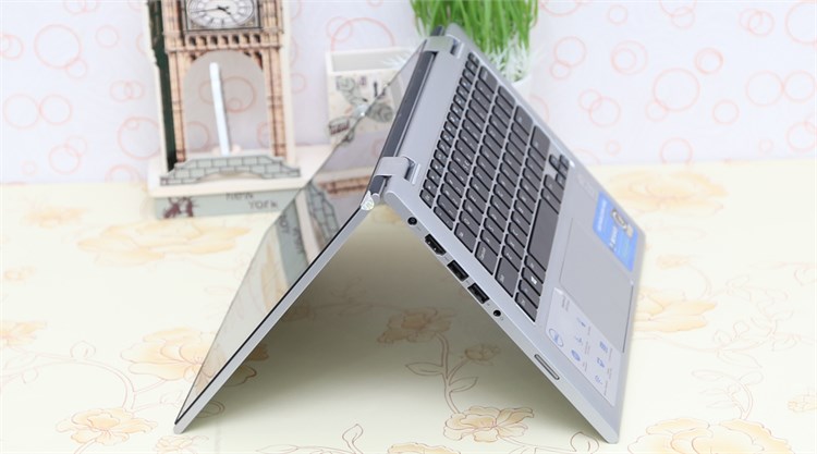 Laptop Dell Inspiron 7347 Flip 54218G500GW8 Màu Bạc
