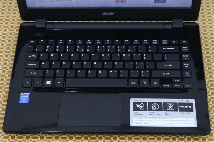 Laptop Acer Aspire E5 471 54214G50 Màu Đen