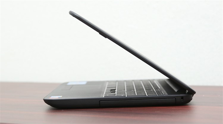 Laptop Dell Inspiron 3531 28304G50