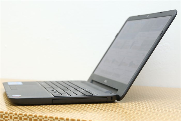 Laptop Dell Inspiron 3531 28304G50