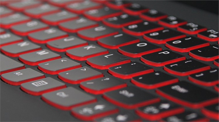 Laptop Lenovo Y5070 74718G1TGW8 Màu Đen