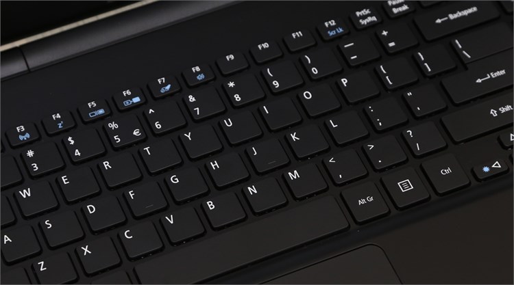 Laptop Acer Aspire E5 571 54214G50W8 Màu Đen