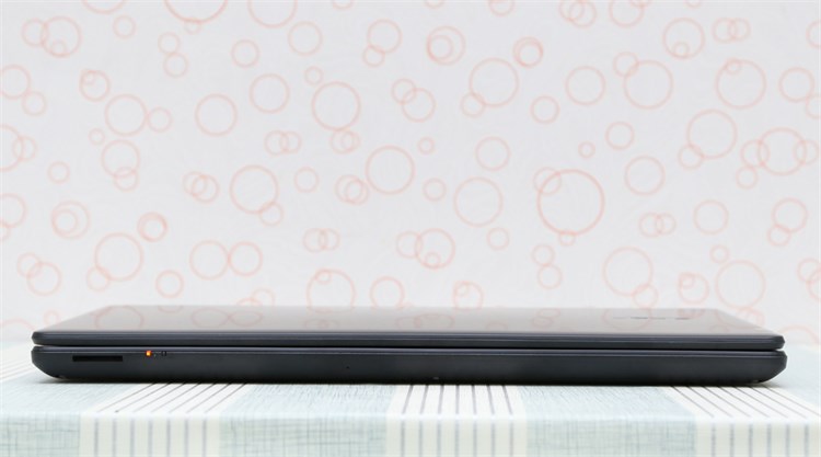 Laptop Acer Aspire E5 571 54214G50W8 Màu Đen