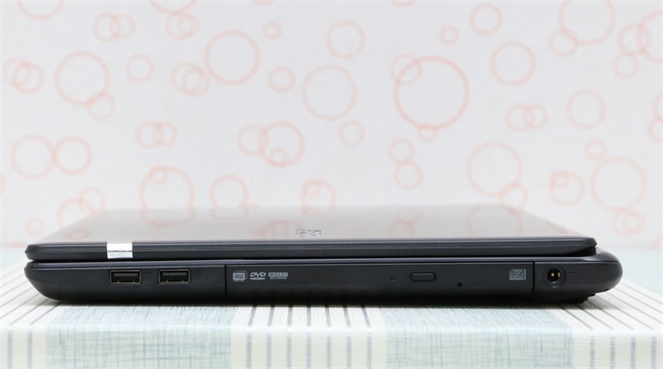 Laptop Acer Aspire E5 571 54214G50W8 Màu Đen