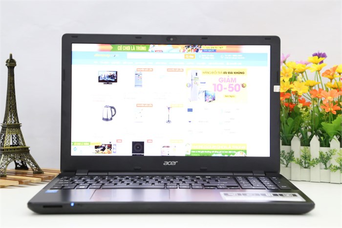 Laptop Acer Aspire E5 571 54214G50W8 Màu Đen