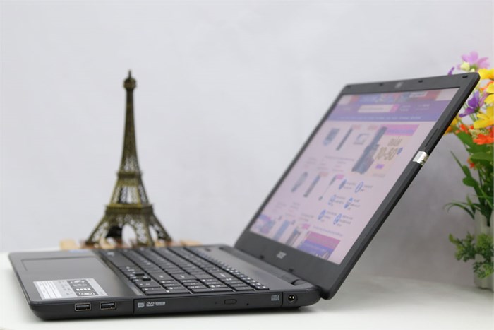 Laptop Acer Aspire E5 571 54214G50W8 Màu Đen