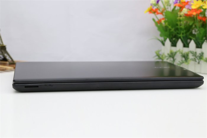 Laptop Acer Aspire E5 571 54214G50W8 Màu Đen