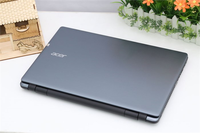 Laptop Acer Aspire E5 571 54214G50W8 Màu Xám