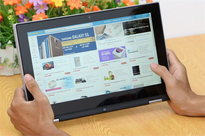 Laptop Dell Inspiron 3148 34014G50W8T Màu Bạc