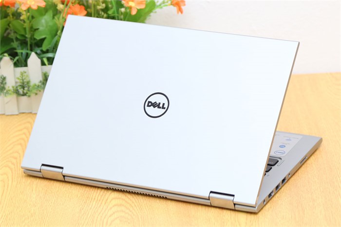 Laptop Dell Inspiron 3148 34014G50W8T Màu Bạc