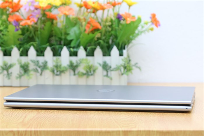 Laptop Dell Inspiron 3148 34014G50W8T Màu Bạc