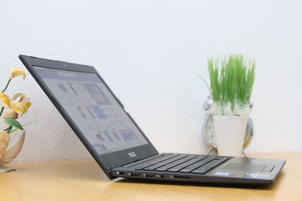 Laptop Asus PU401LA i7 4500U/8G/500G/Win8 Màu Đen - Xám