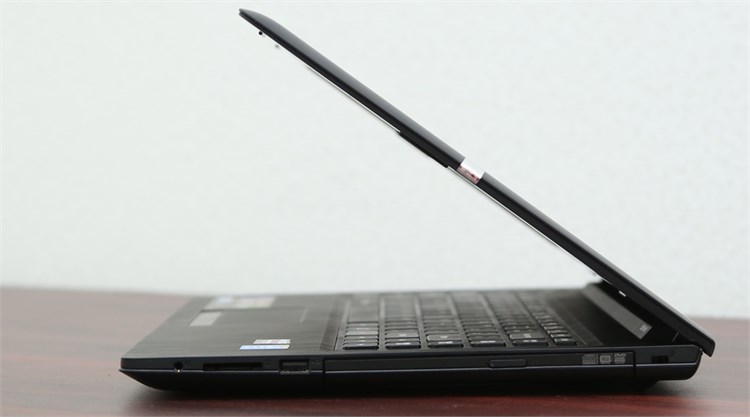 Laptop Lenovo G4070 i3 4005U/2G/500G/Win8.1 Màu Đen