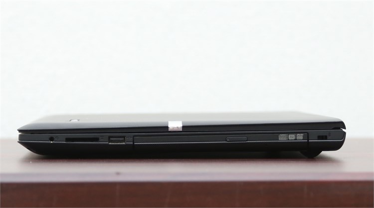 Laptop Lenovo G4070 i3 4005U/2G/500G/Win8.1 Màu Đen