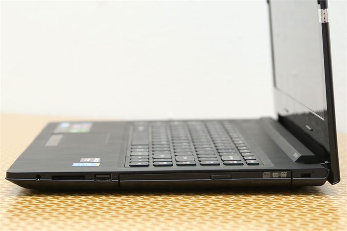 Laptop Lenovo G4070 i3 4005U/2G/500G/Win8.1 Màu Đen