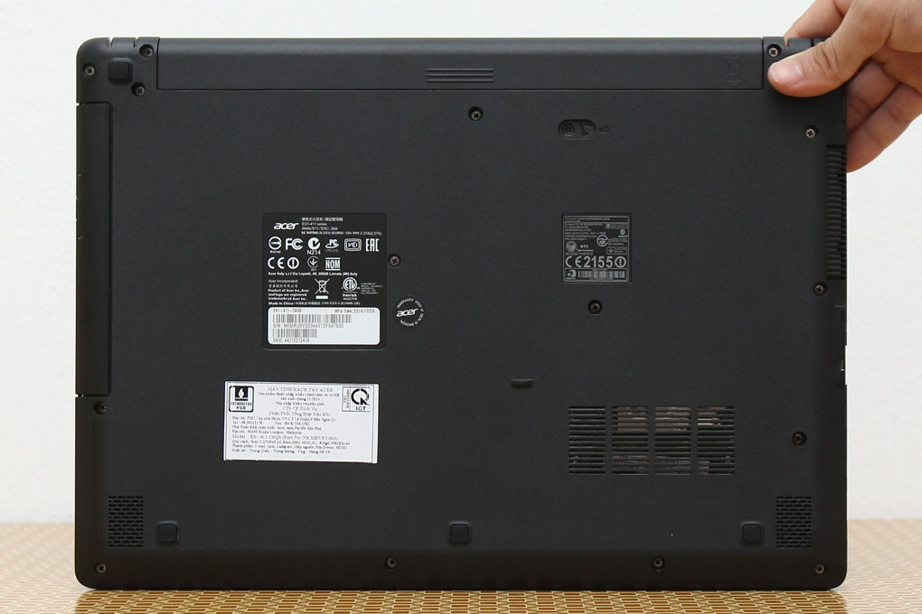 Laptop Acer Aspire ES1 411 N2940/4G/500G/Win8.1 Màu Đen