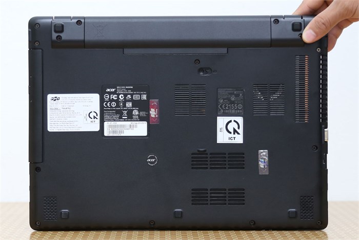 Laptop Acer Aspire E5 471 i3 4005U/4G/500G/Win8.1/Không DVD Màu Đen