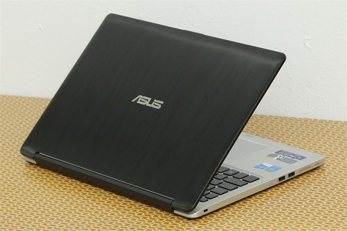 Laptop Asus TP500LA i5 4210U/4G/500G/Win8.1(CJ108H) Màu Bạc