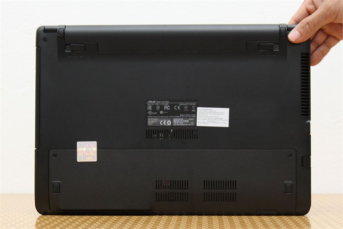 Laptop Asus X452LAV i3 4030U/2GB/500GB/Win8.1 Màu Đen