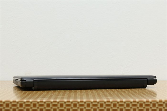 Laptop Asus X452LAV i3 4030U/2GB/500GB/Win8.1 Màu Đen