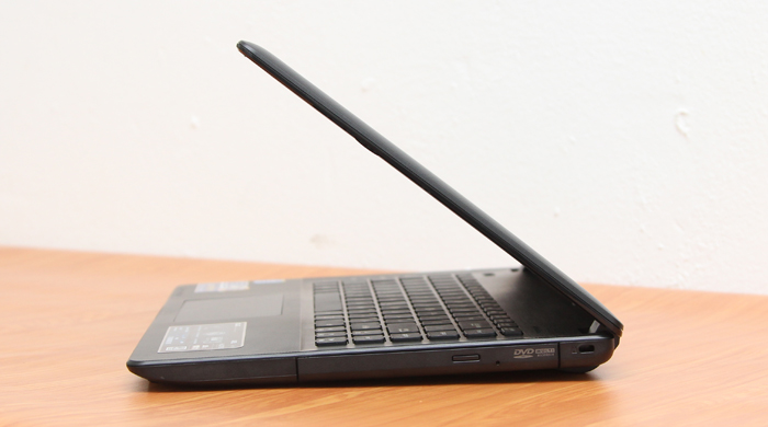 Laptop Asus X452LAV i3 4030U/2GB/500GB/Win8.1