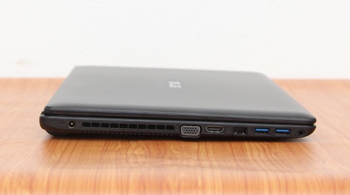 Laptop Asus X452LAV i3 4030U/2GB/500GB/Win8.1