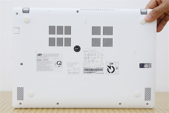 Laptop Acer Aspire V3 371 i5 4210U/4G/500G/Win8.1 Màu Trắng