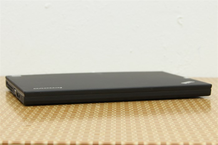 Laptop Lenovo ThinkPad X240 i5 4210U/4G/500G/Win8.1 Màu Đen