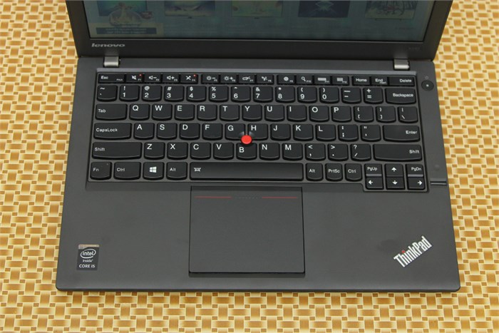 Laptop Lenovo ThinkPad X240 i5 4210U/4G/500G/Win8.1 Màu Đen
