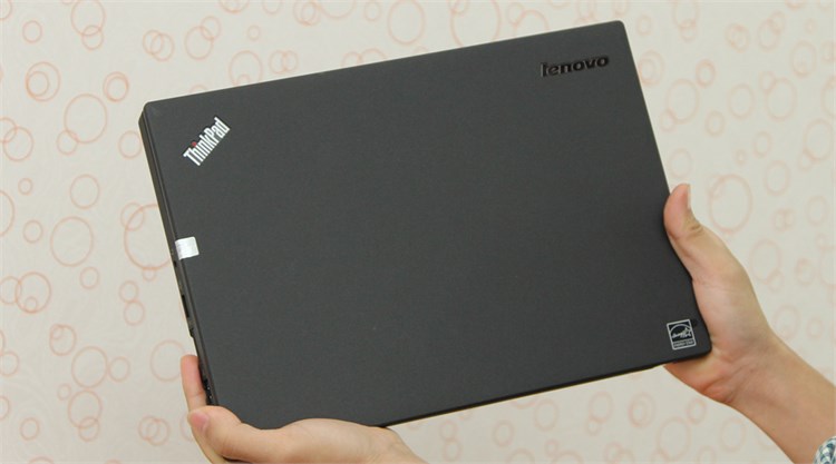 Laptop Lenovo ThinkPad X240 i5 4210U/4G/500G/Win8.1 Màu Đen