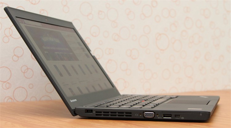 Laptop Lenovo ThinkPad X240 i5 4210U/4G/500G/Win8.1 Màu Đen