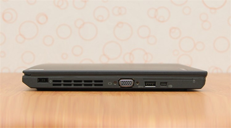 Laptop Lenovo ThinkPad X240 i5 4210U/4G/500G/Win8.1 Màu Đen